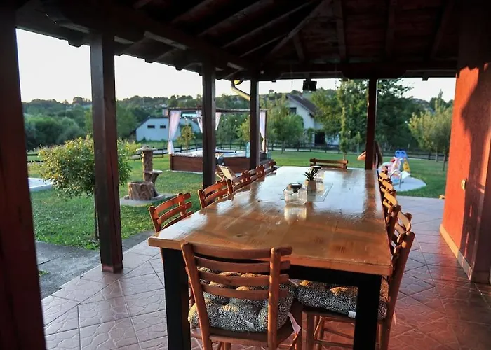 Family House Maksimovic