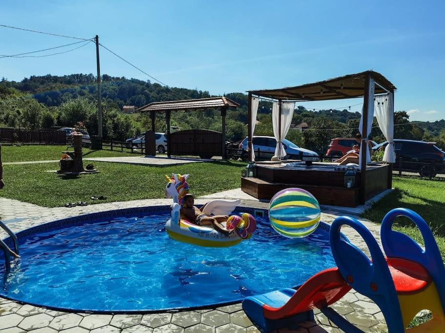 Family House Maksimovic